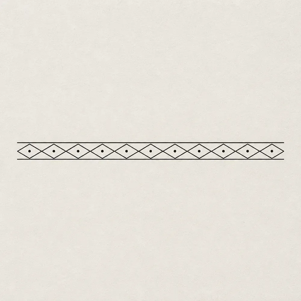 A slim straight band of outlined diamonds linked tip to tip, each with a small black dot inside, between two thin parallel lines.